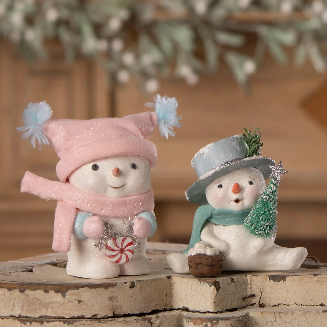 Michelle Allen for Bethany Lowe Snowflake Top Hat Snowman set lifestyle