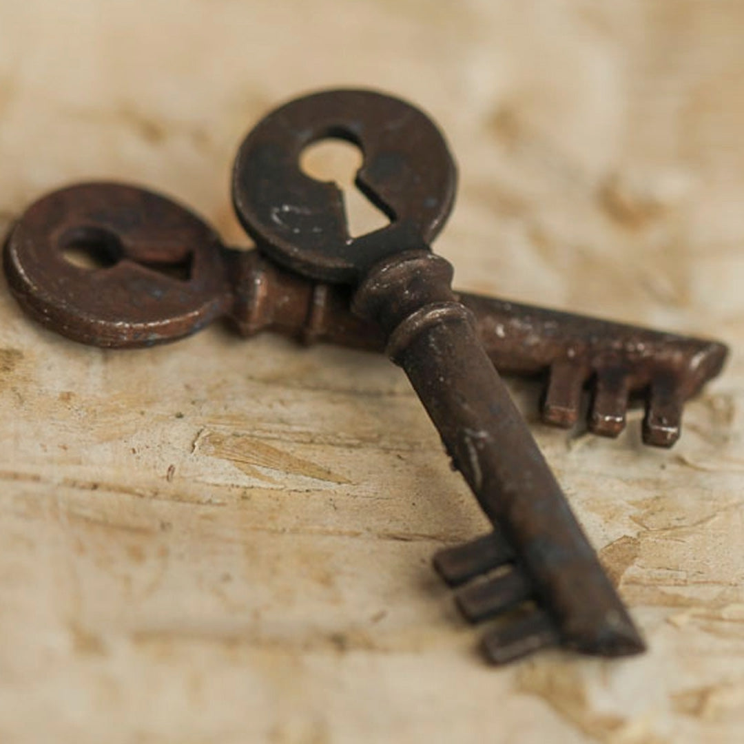 Miniature Skeleton Keys lifestyle