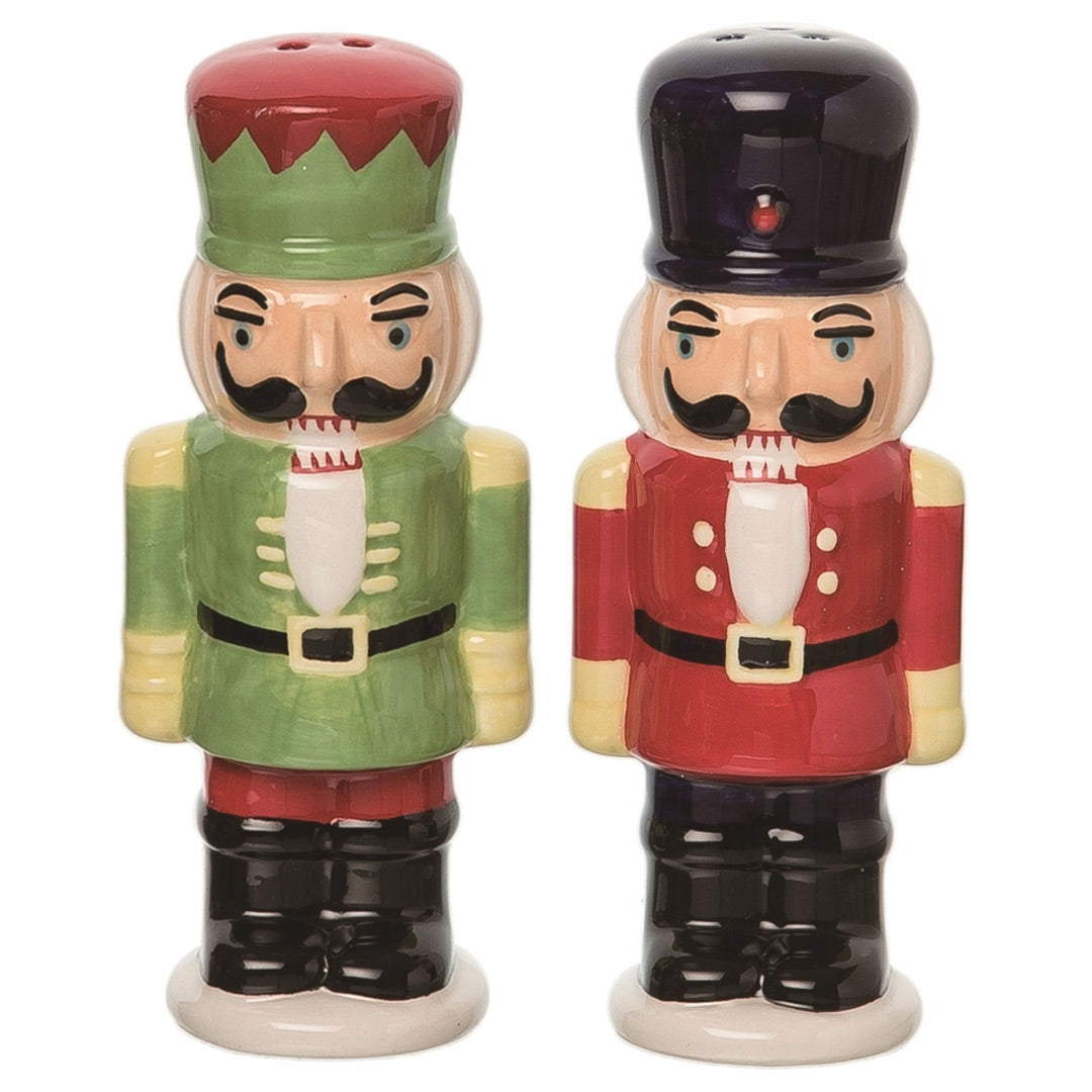 Transpac Nutcracker Salt and Pepper Shaker Set 2